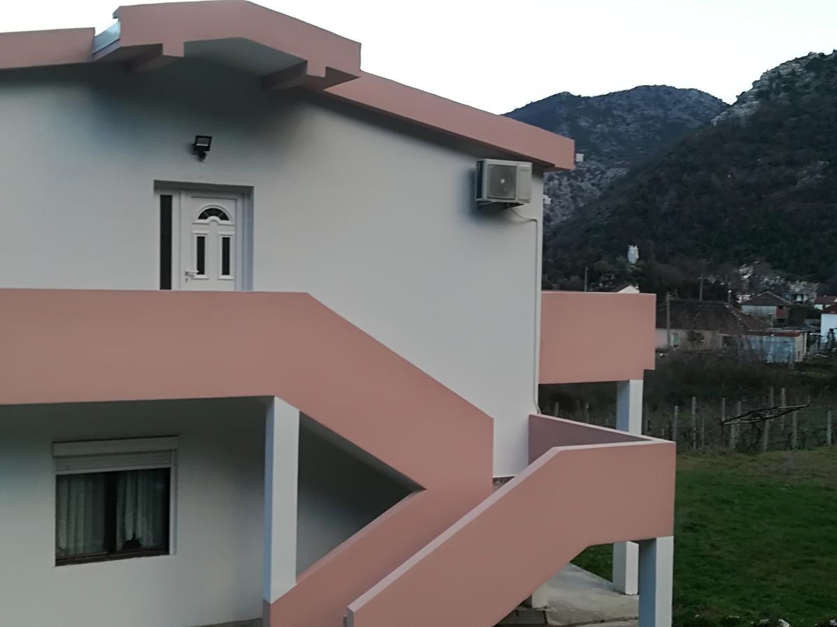 Vrzina Farm House Skadar Lake ヴィルパザル エクステリア 写真