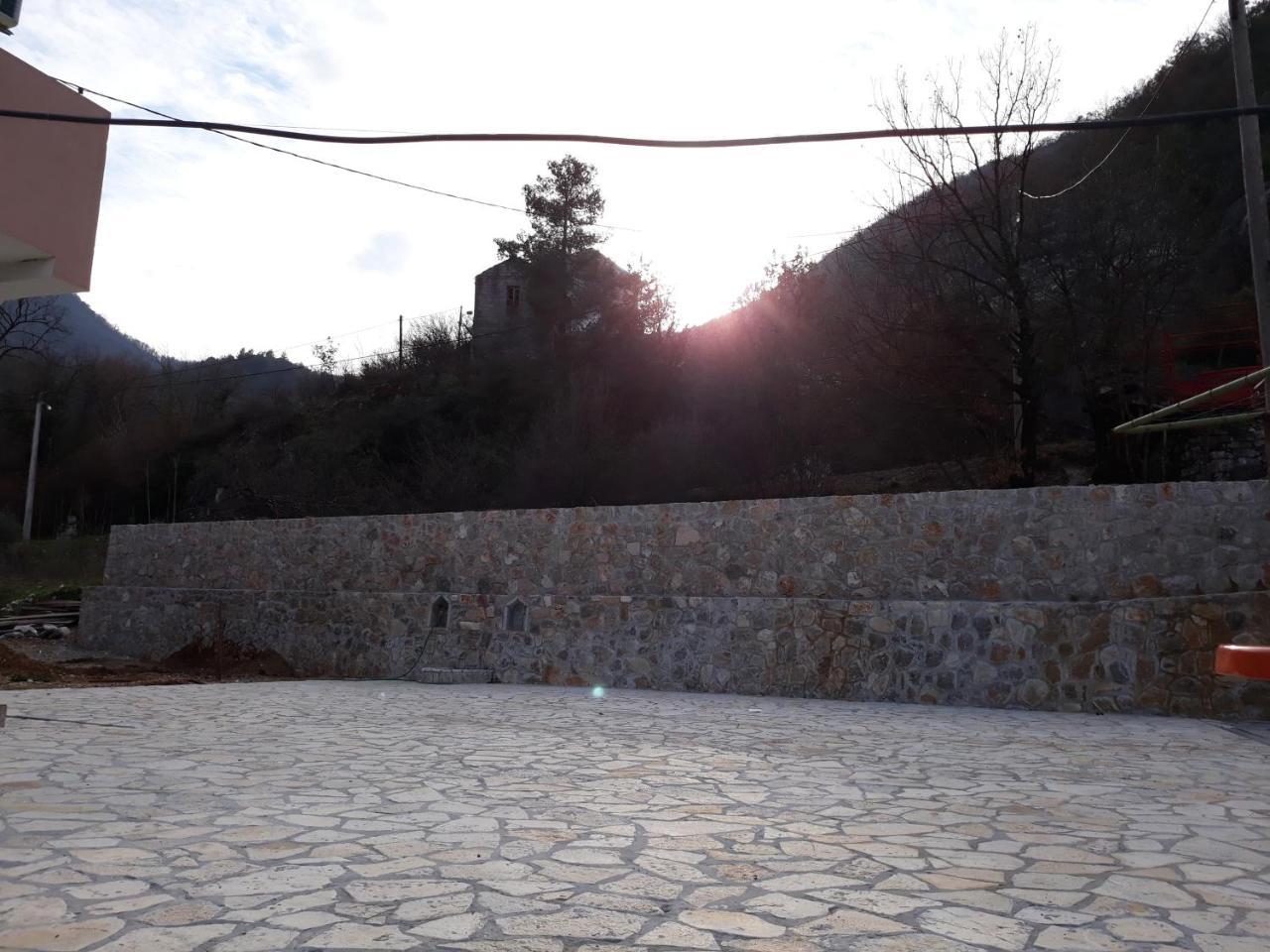 Vrzina Farm House Skadar Lake ヴィルパザル エクステリア 写真